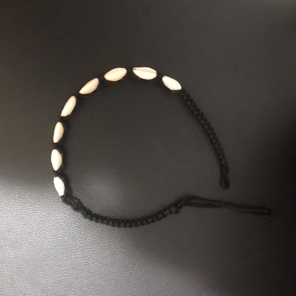 Shell necklace 🐚 - Picture 3 of 3